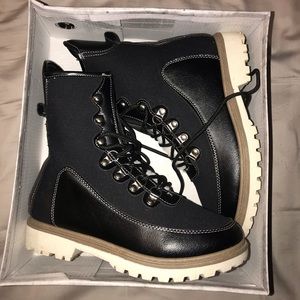 Hot Kiss cloth combat boots